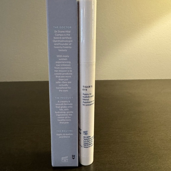 Twenty Twenty Beauty Visionary Eye Shadow Stick Tiger’s Eye .05 oz 1.5 g NIB - Picture 2 of 4